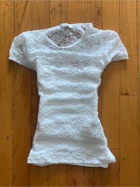 Hollister White Floral Lace Short Sleeve Tee